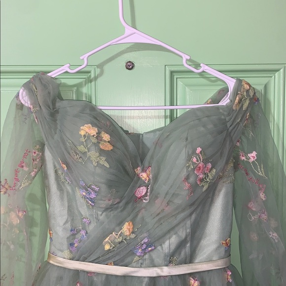 Floral Sage Green Dress - Women’s size 10 - Picture 7 of 10